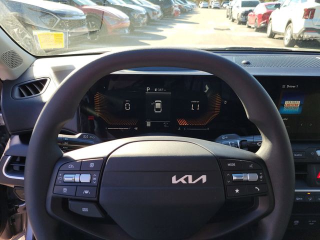 2026 Kia K4 - Photo 13
