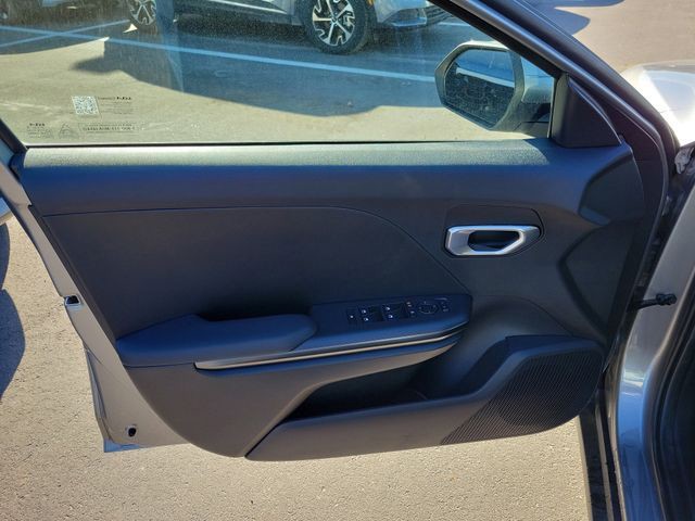 2026 Kia K4 - Photo 5