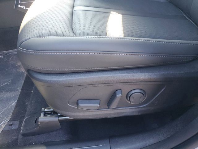 2025 Kia Sorento - Photo 9