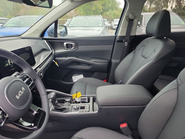 2025 Kia Sorento - Photo 8