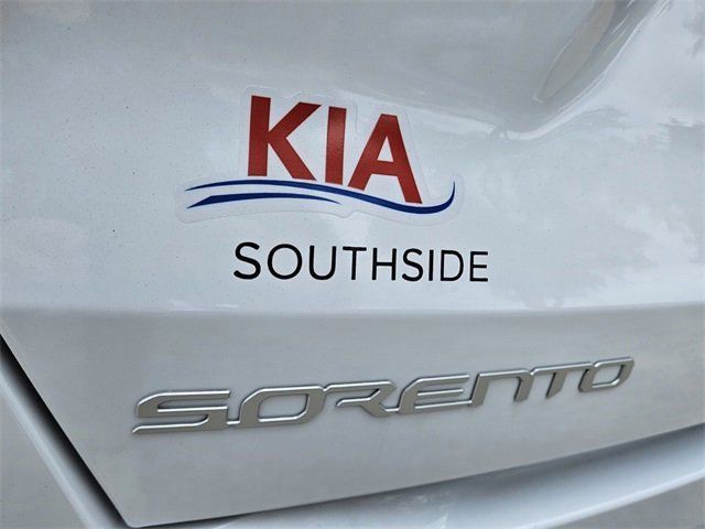 2025 Kia Sorento - Photo 12