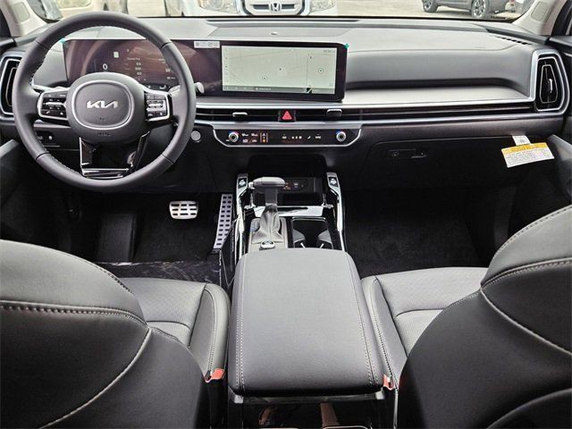 2025 Kia Sorento - Photo 11