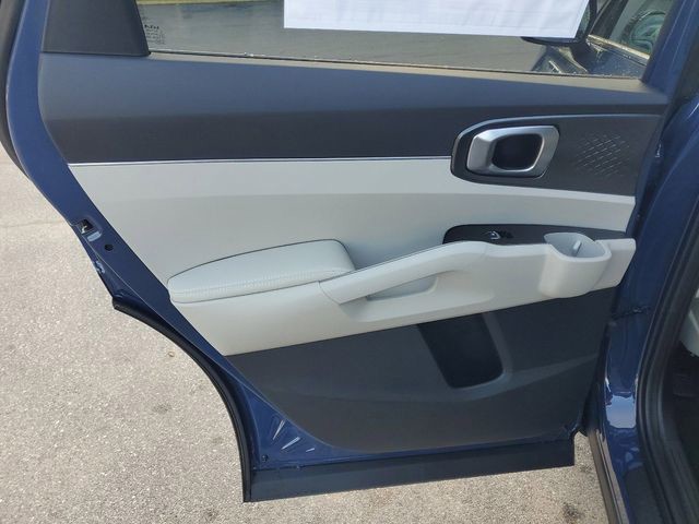 2025 Kia Sorento - Photo 27