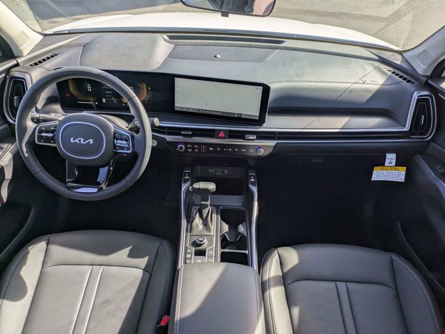 2025 Kia Sorento - Photo 14