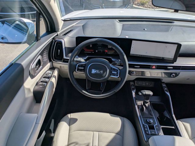 2025 Kia Sorento - Photo 15