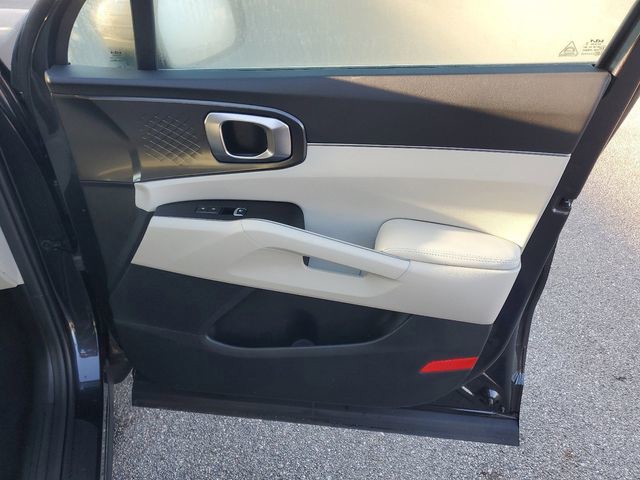 2025 Kia Sorento - Photo 36