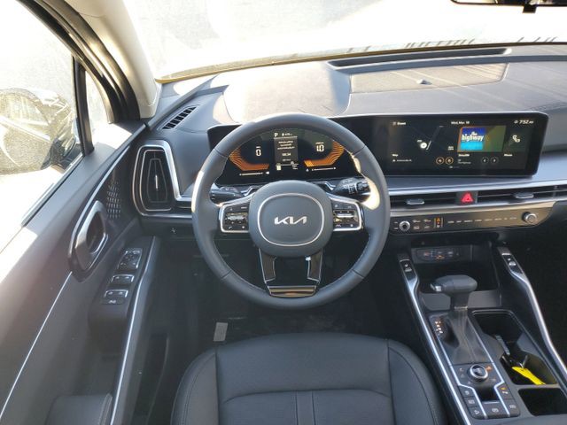 2025 Kia Sorento - Photo 24