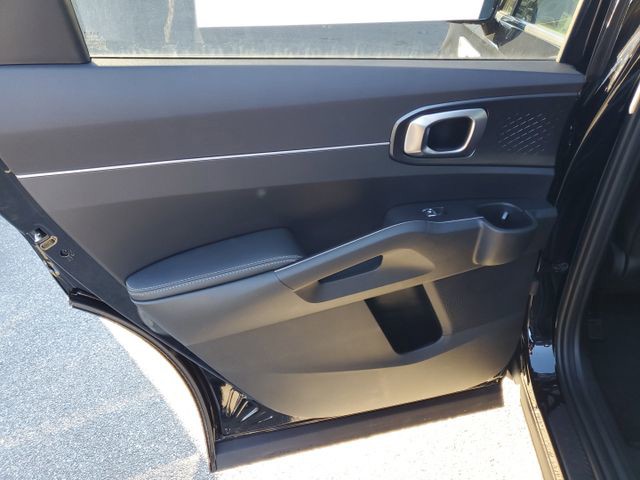 2025 Kia Sorento - Photo 27