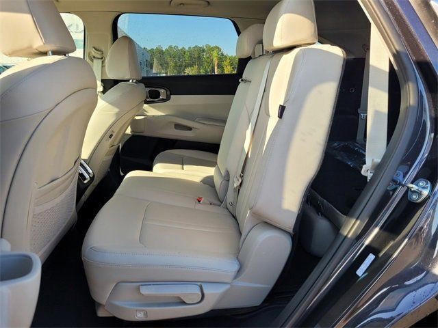 2025 Kia Sorento - Photo 7
