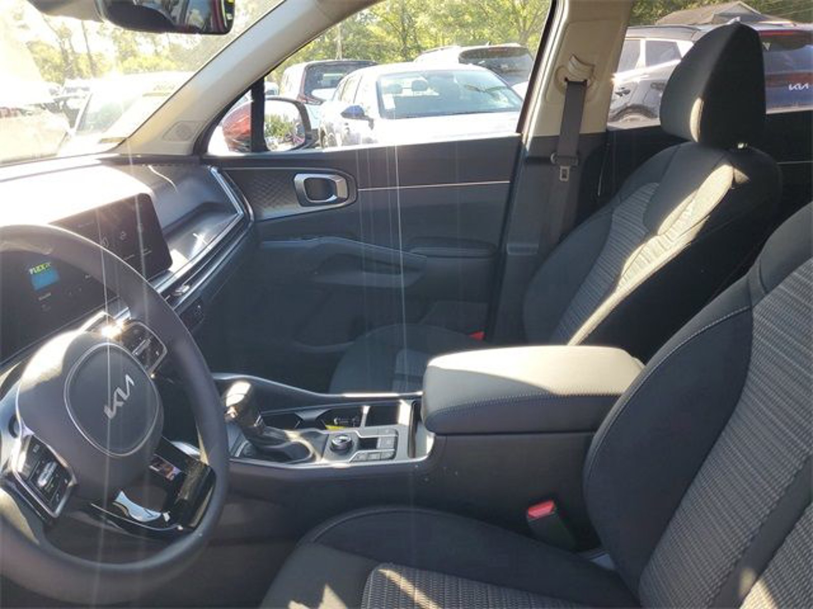 2025 Kia Sorento - Photo 8