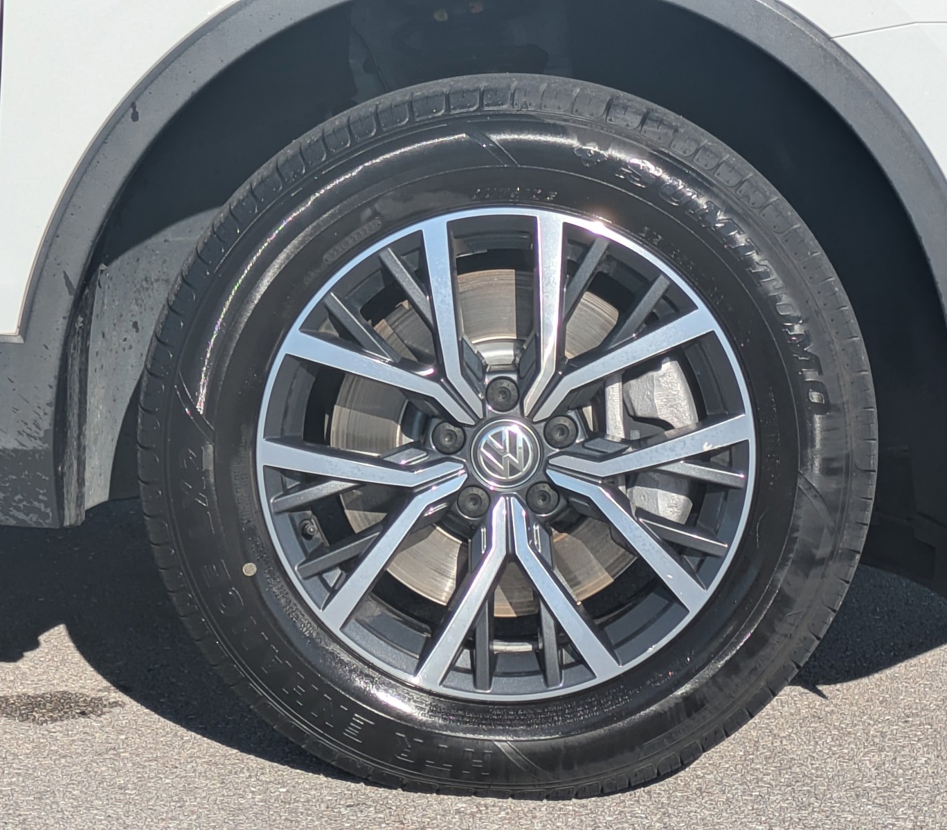2020 Volkswagen Tiguan - Photo 11