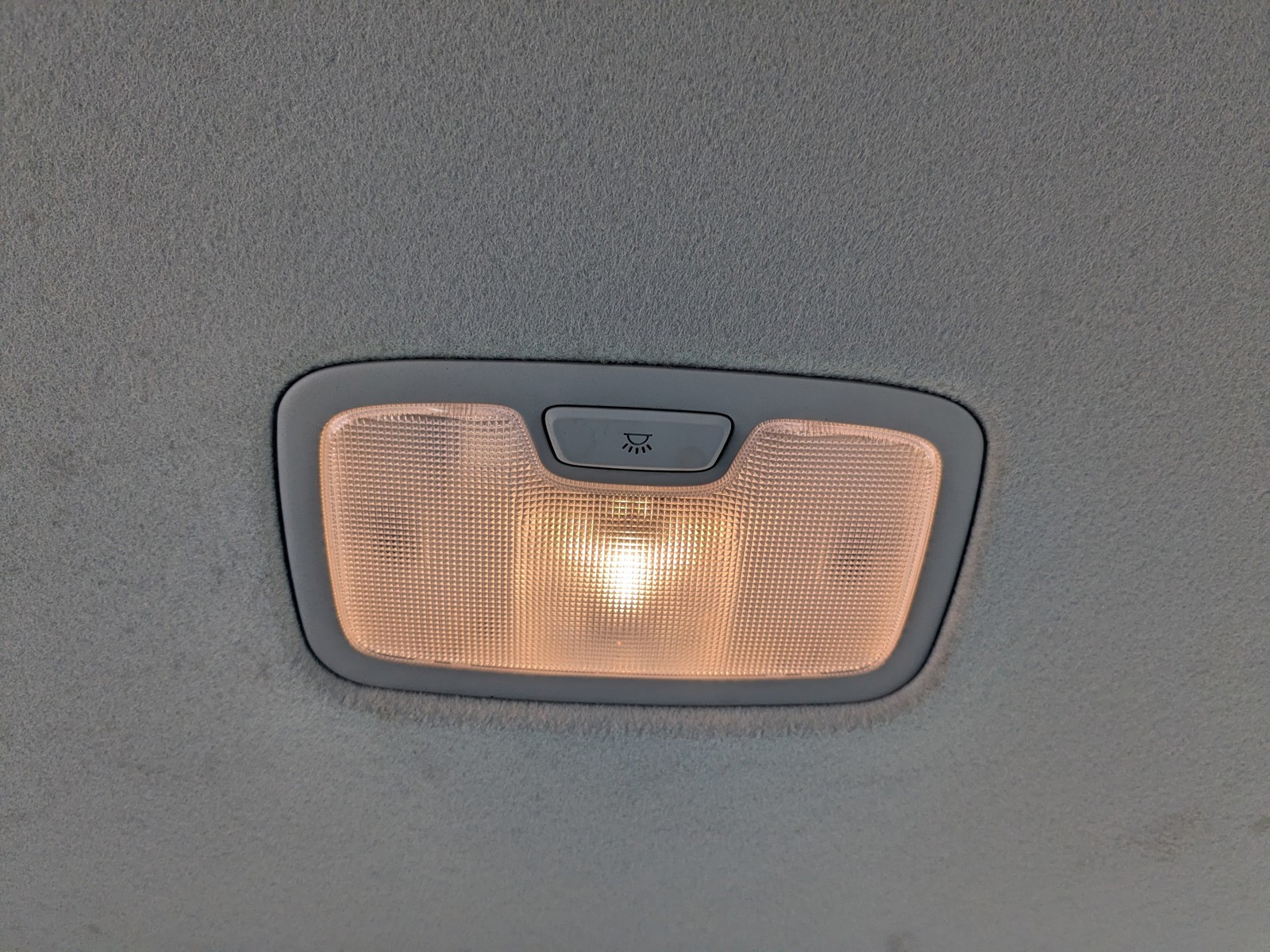 2023 Kia Forte - Photo 13