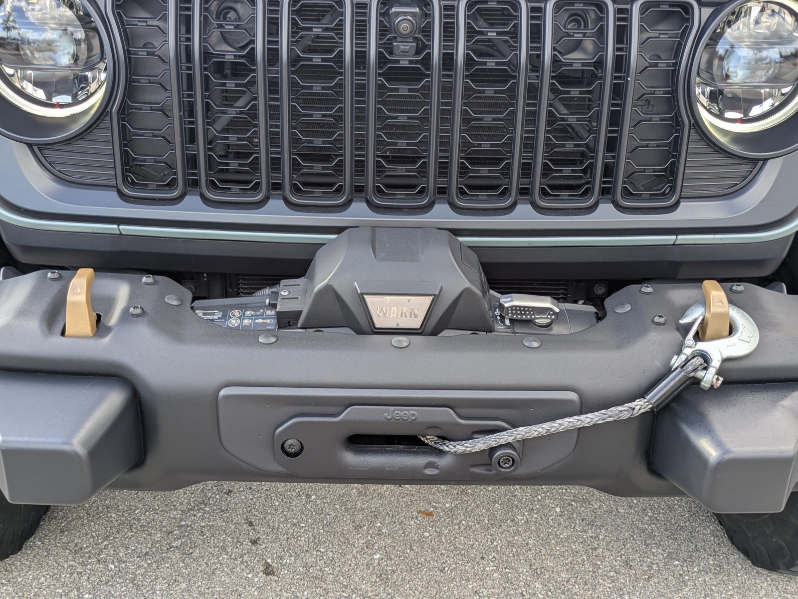 2024 Jeep Wrangler - Photo 12