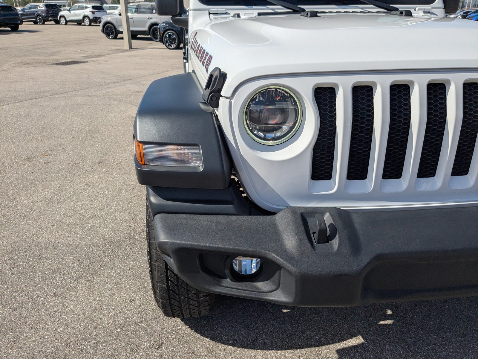 2021 Jeep Wrangler - Photo 11