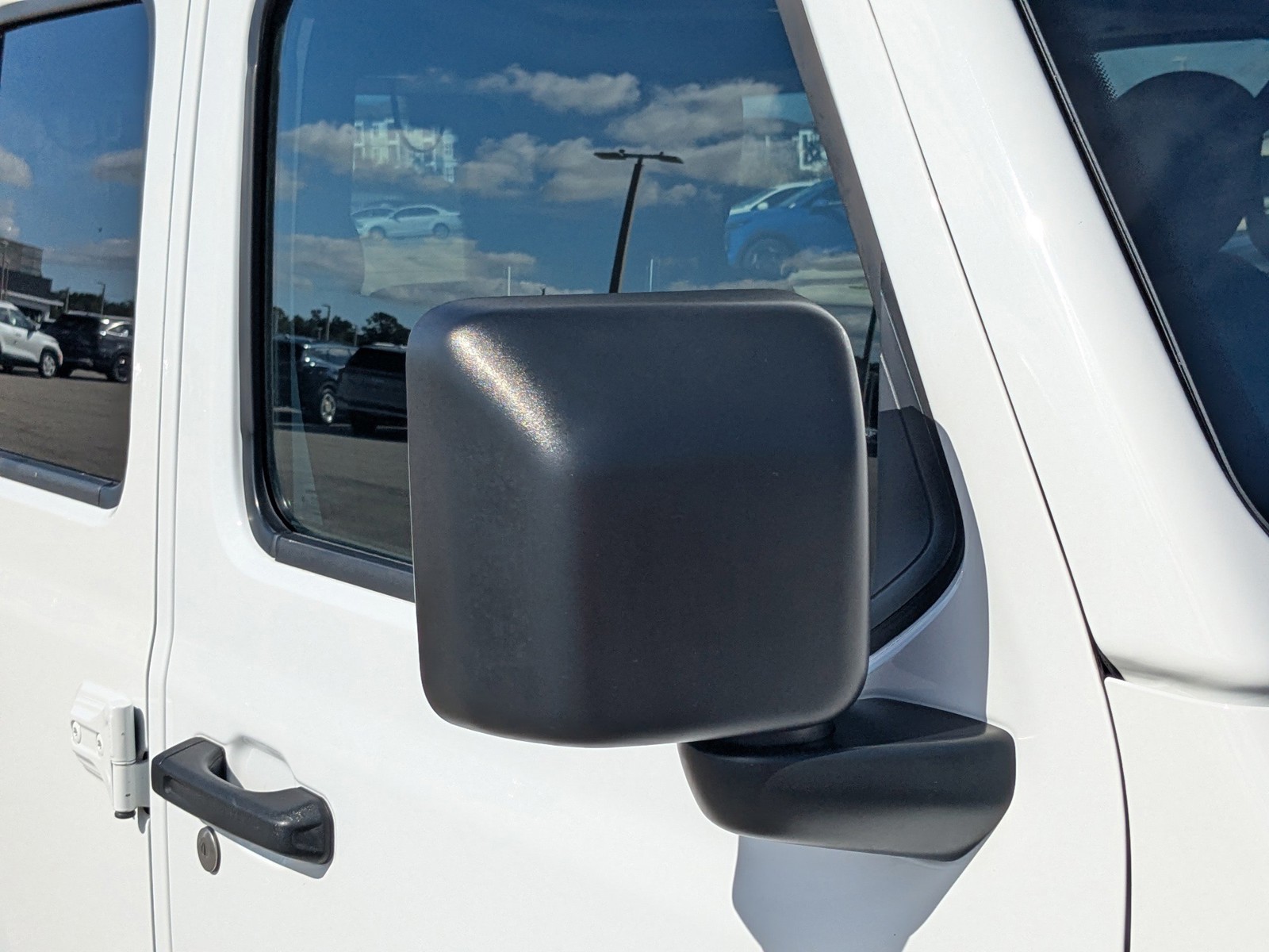 2021 Jeep Wrangler - Photo 13