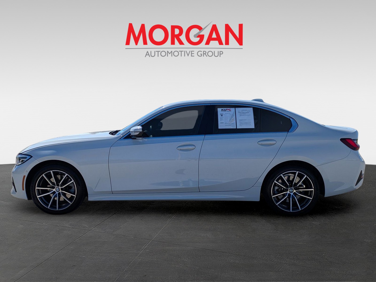 2022 BMW 3 Series - Photo 9