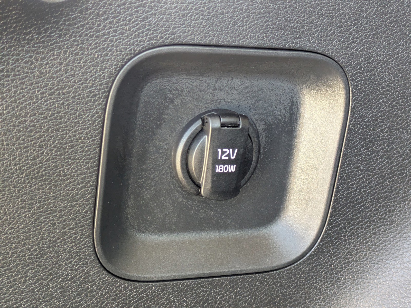 2026 Kia Sportage - Photo 16