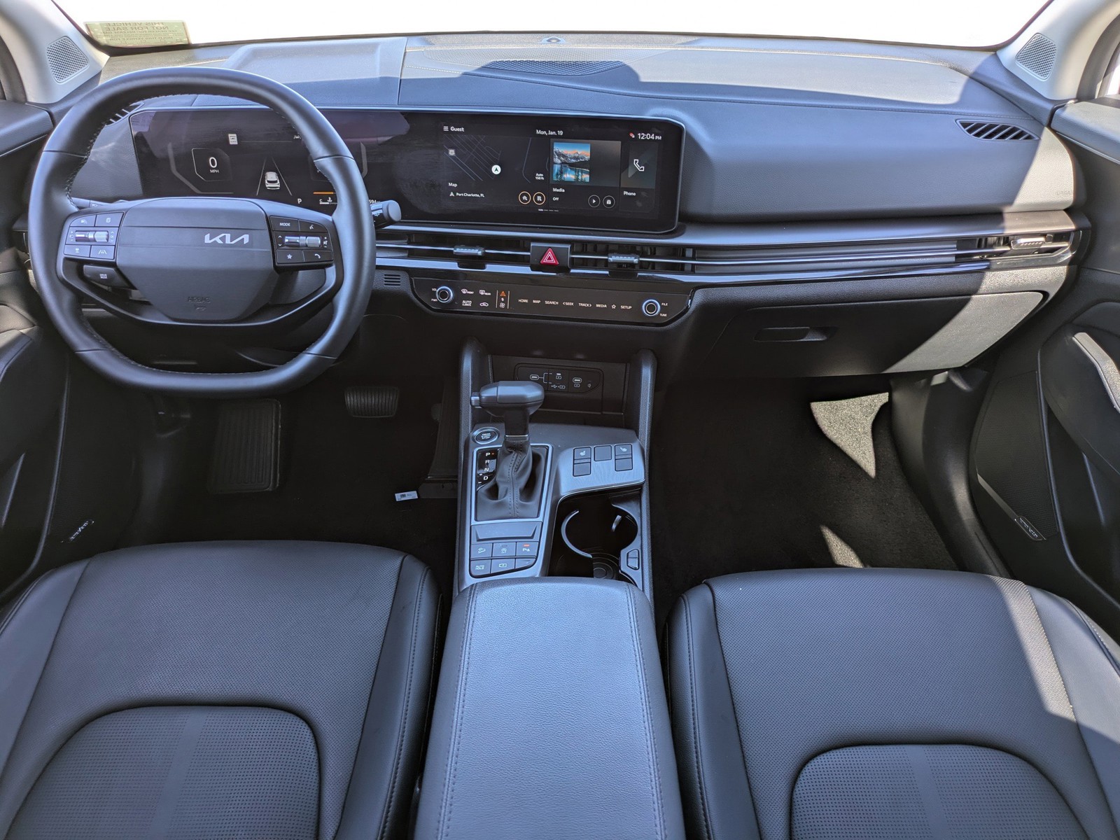 2026 Kia Sportage - Photo 18