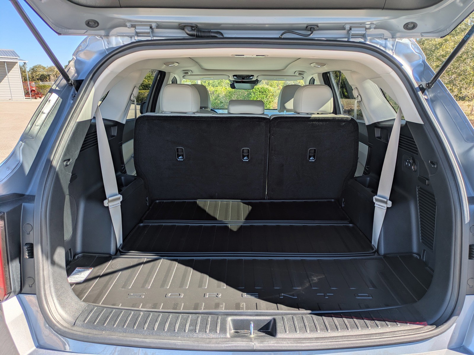 2025 Kia Sorento - Photo 14