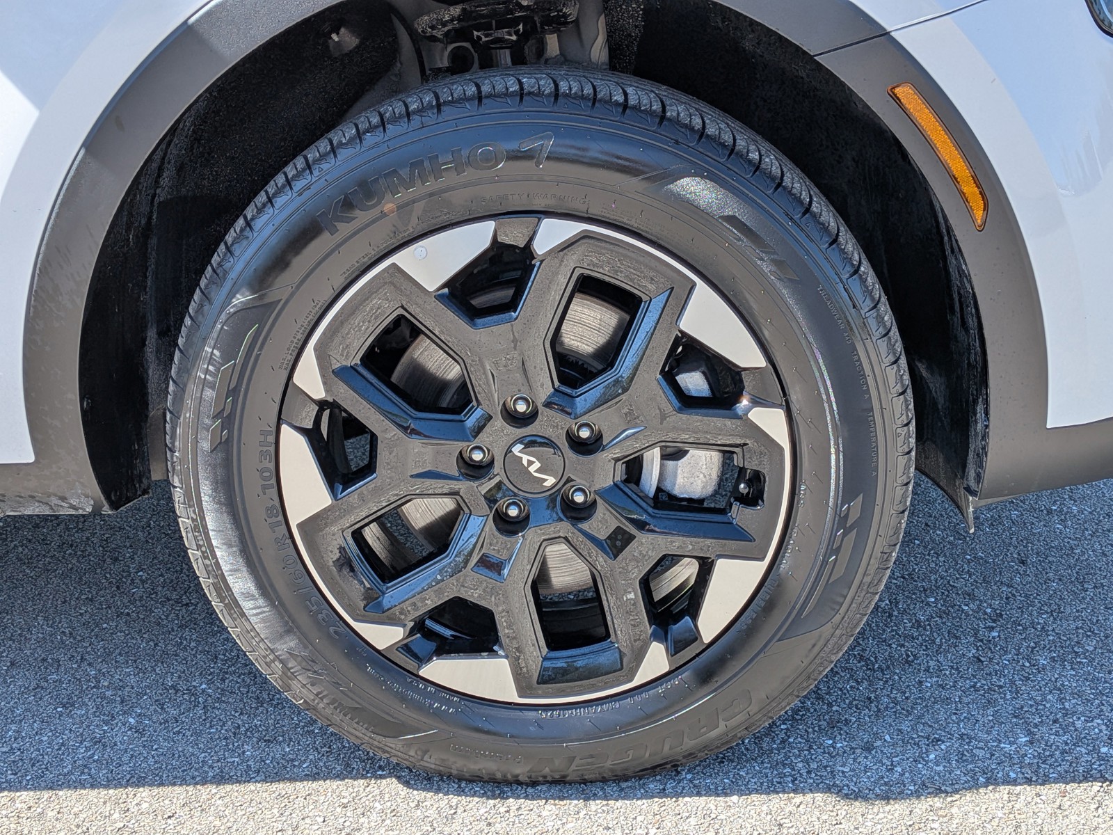 2025 Kia Sorento - Photo 11