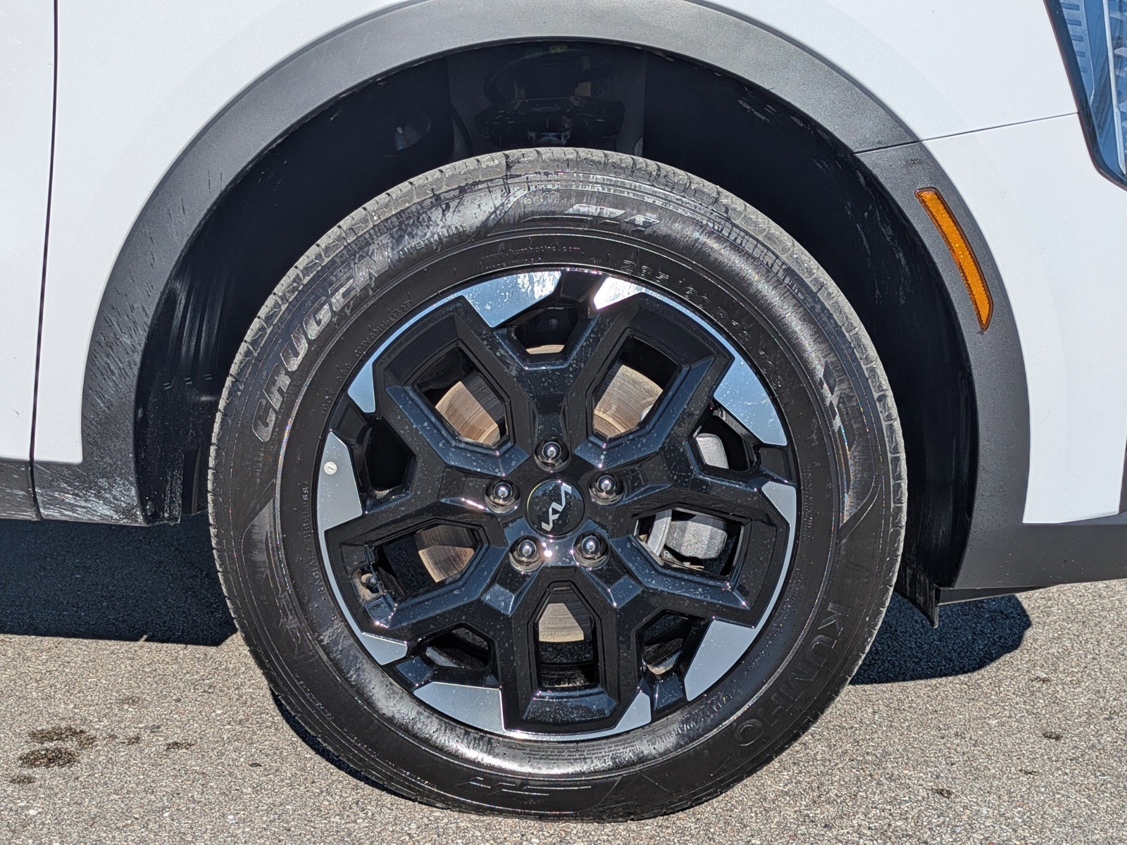 2025 Kia Sorento - Photo 11