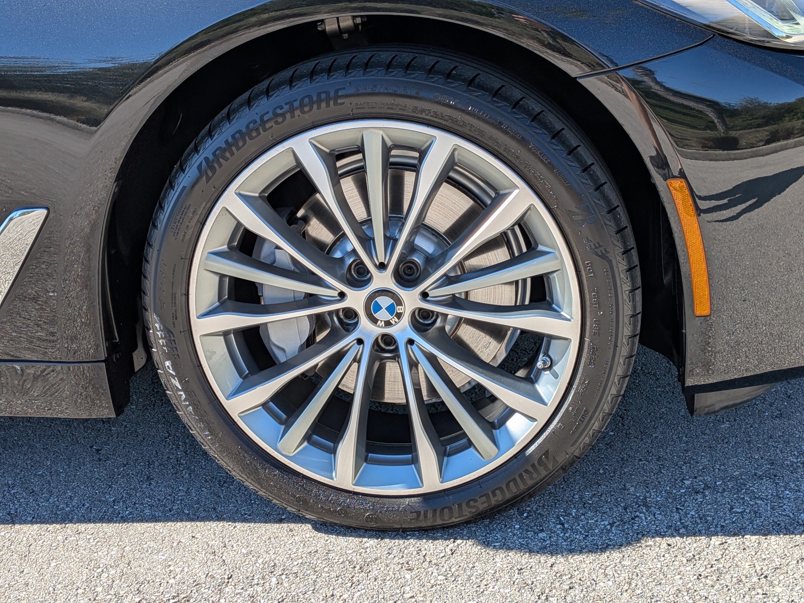 2023 BMW 5 Series - Photo 11