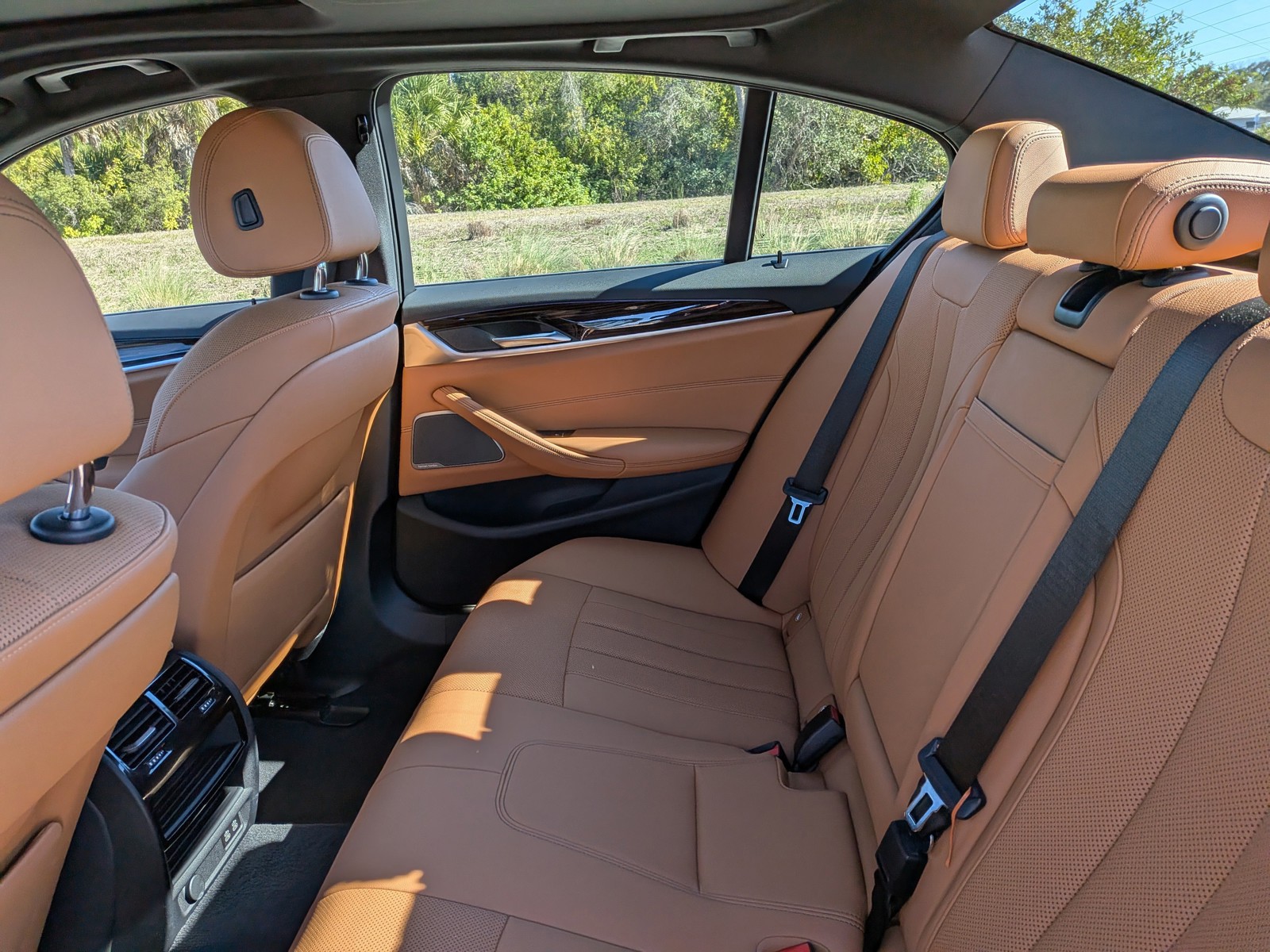 2023 BMW 5 Series - Photo 13