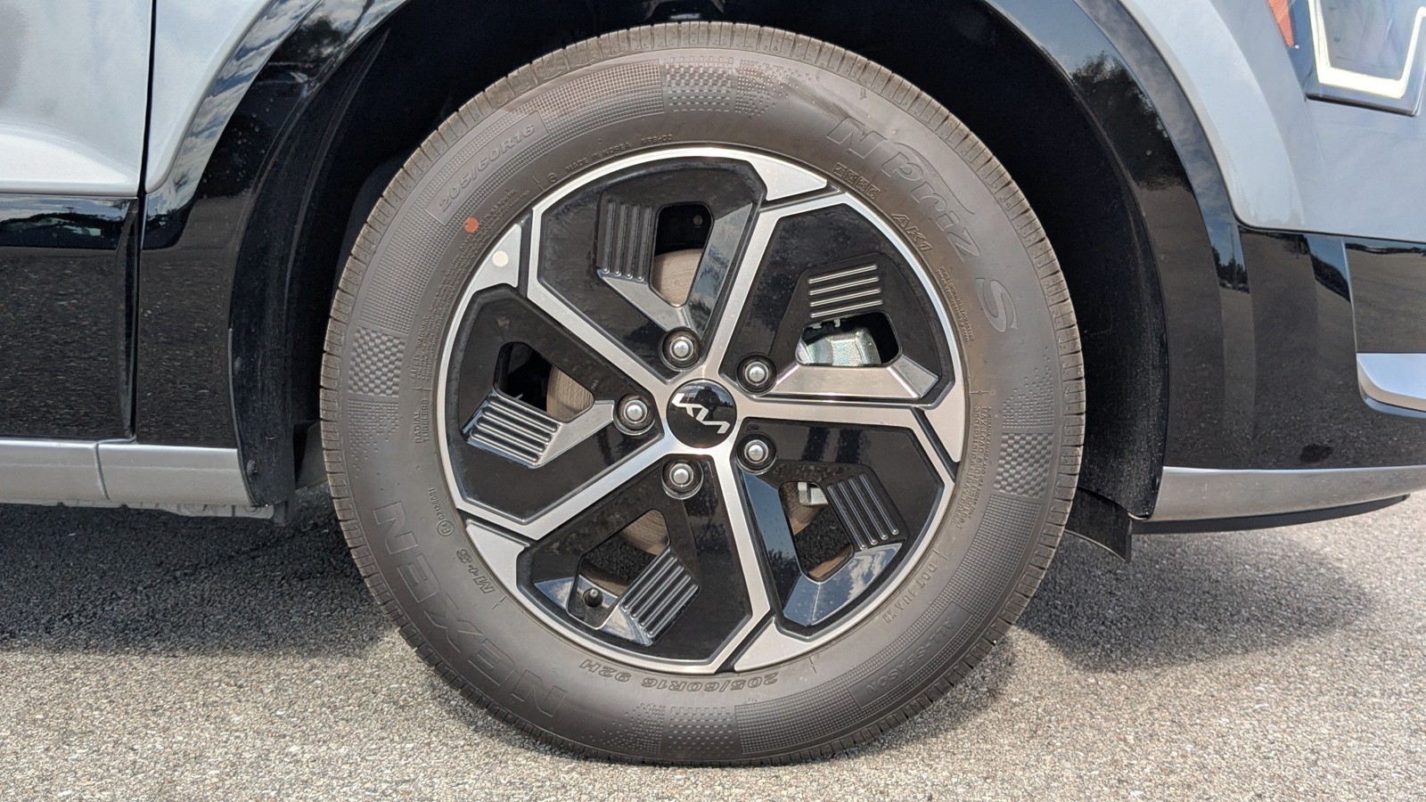 2025 Kia Niro - Photo 13