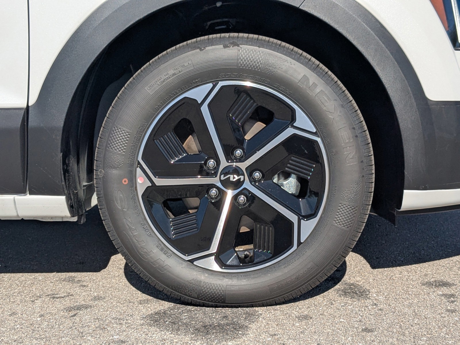 2026 Kia Niro - Photo 13