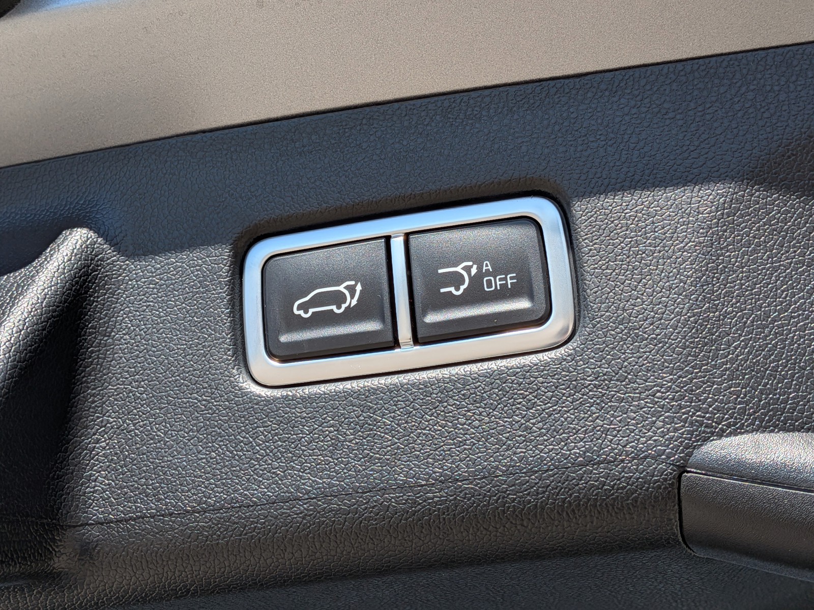 2026 Kia Sorento Hybrid - Photo 14