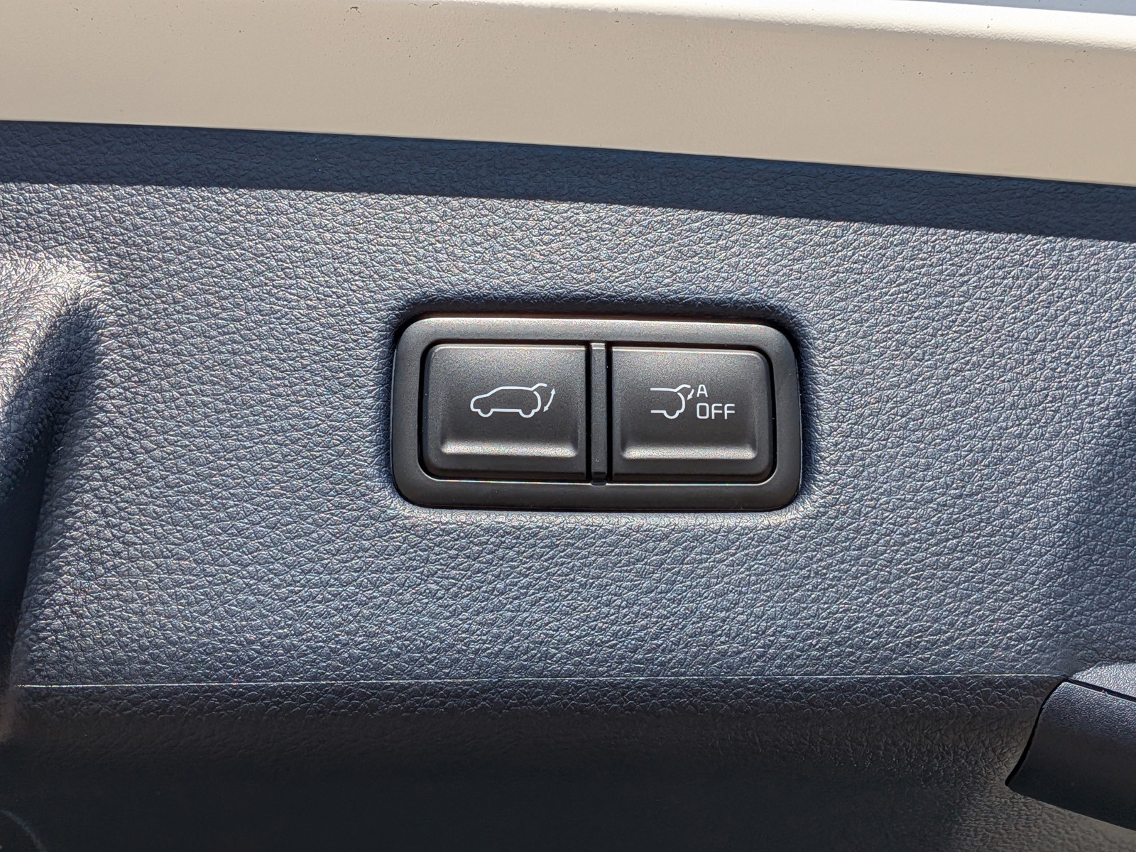2026 Kia Carnival Hybrid - Photo 14