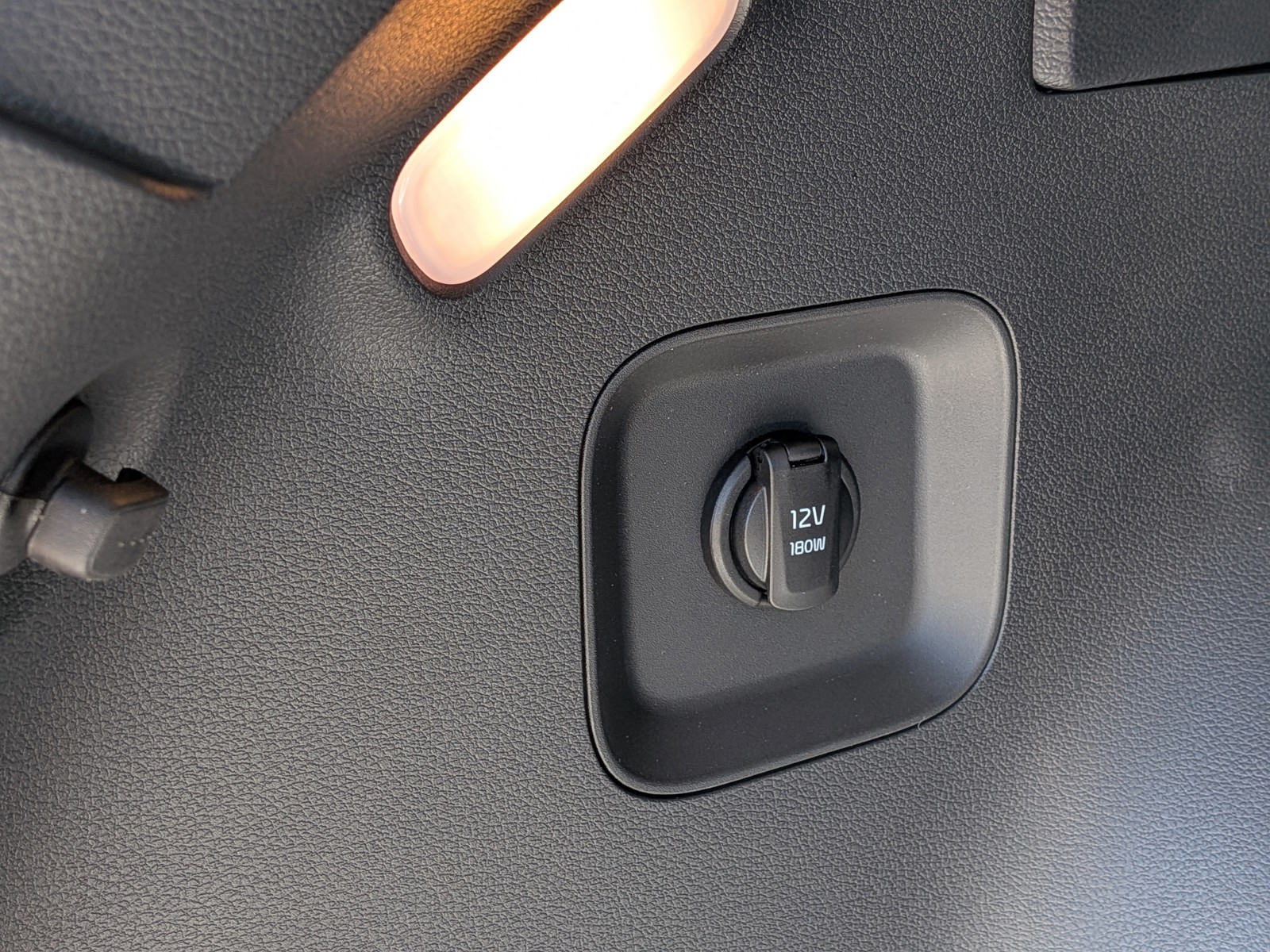 2026 Kia Sportage Hybrid - Photo 14
