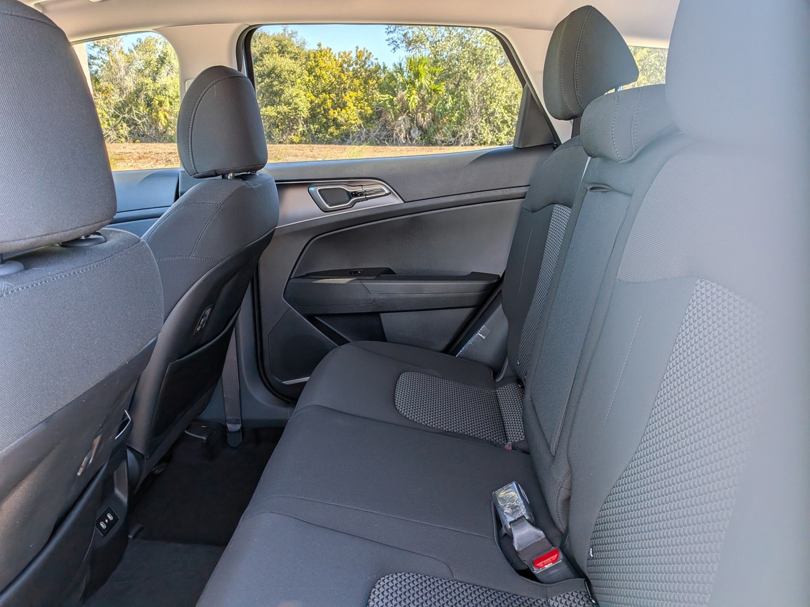 2026 Kia Sportage Hybrid - Photo 15