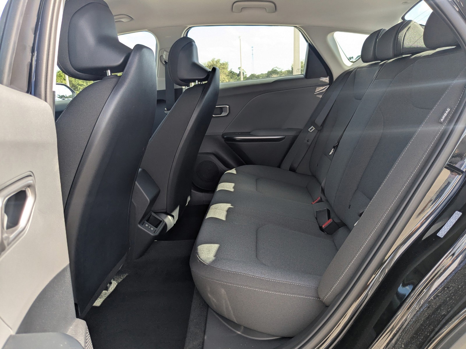 2025 Kia K4 - Photo 15