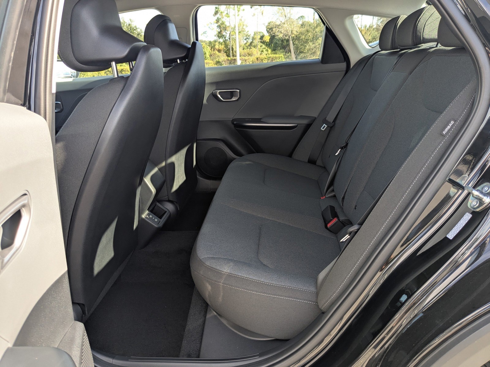 2025 Kia K4 - Photo 15