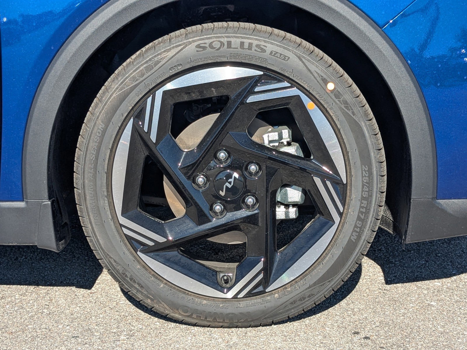 2025 Kia K4 - Photo 13