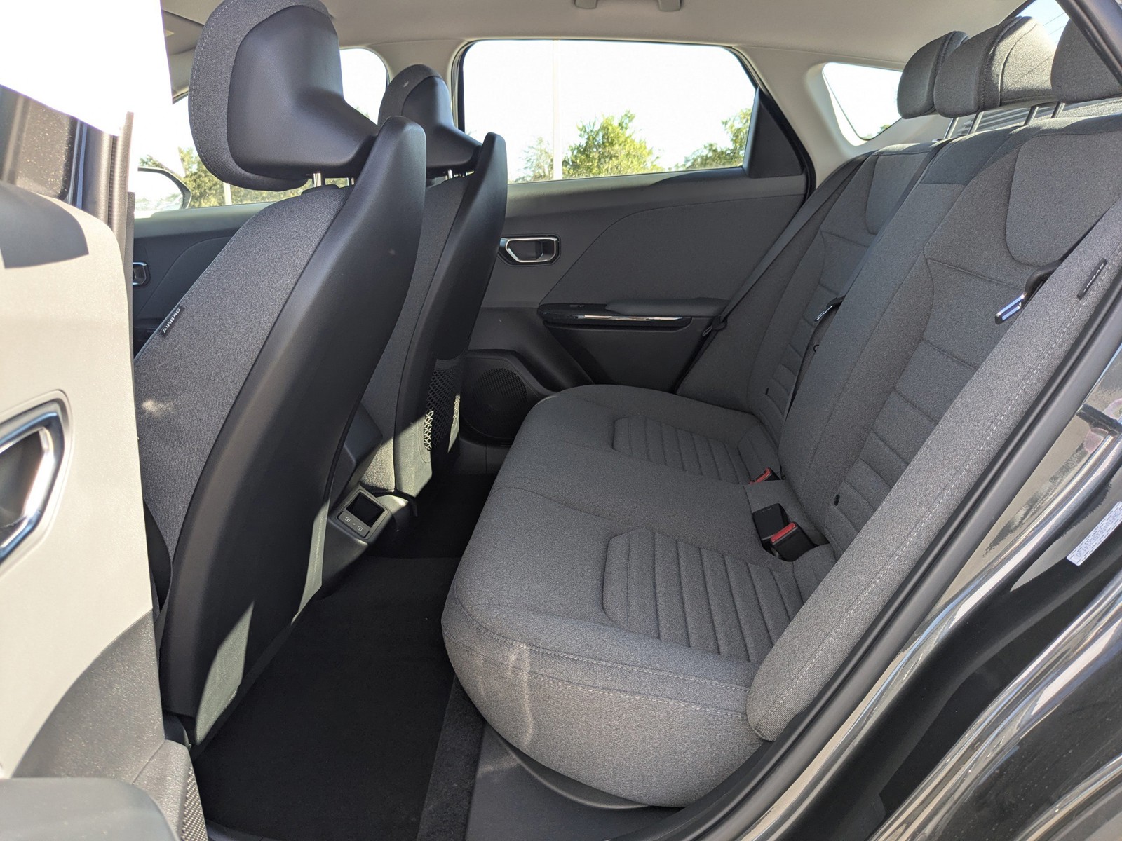2025 Kia K4 - Photo 15