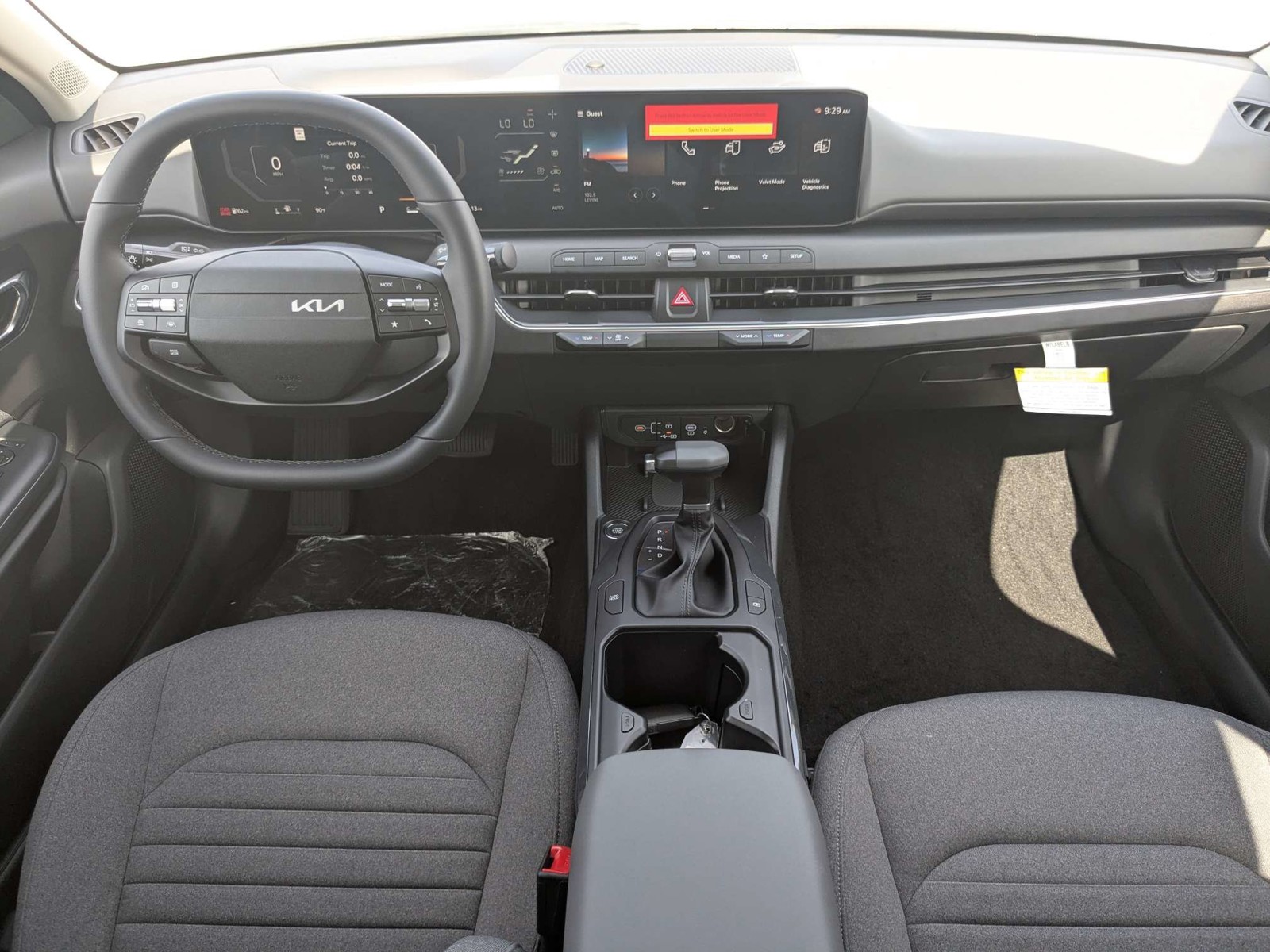 2025 Kia K4 - Photo 15