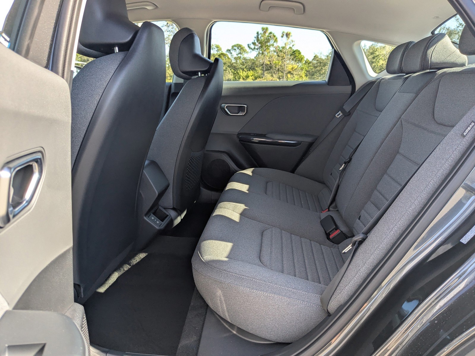 2025 Kia K4 - Photo 15