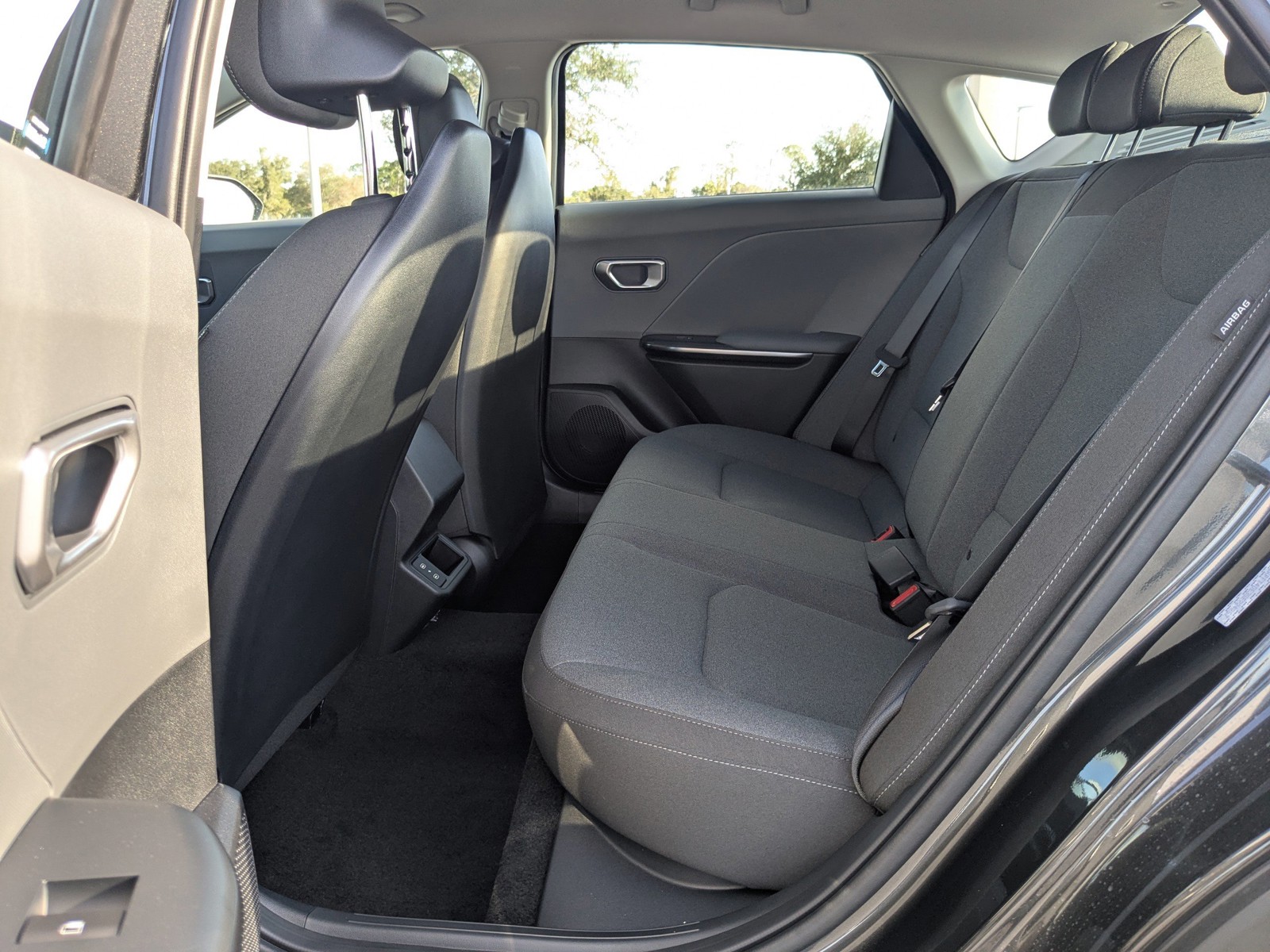 2025 Kia K4 - Photo 15