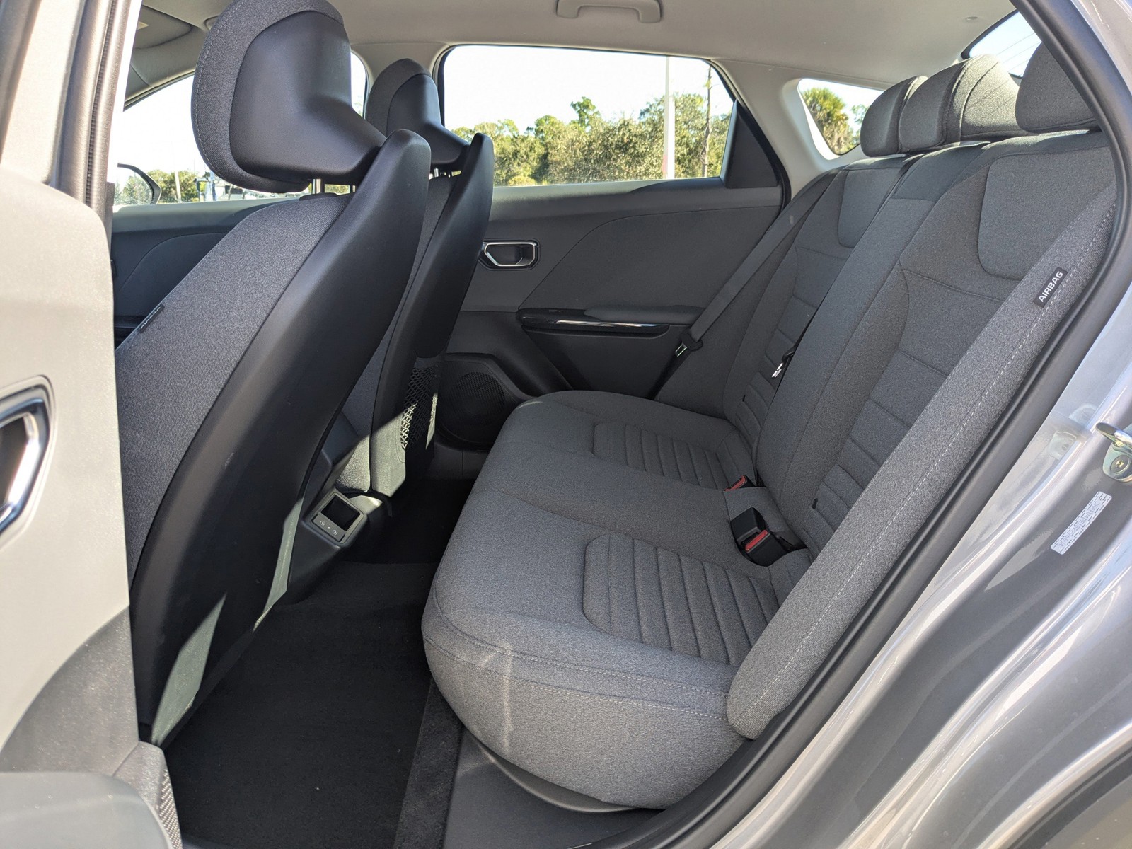2025 Kia K4 - Photo 15