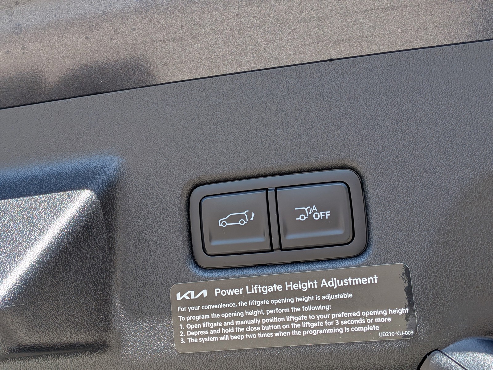 2027 Kia Telluride - Photo 14