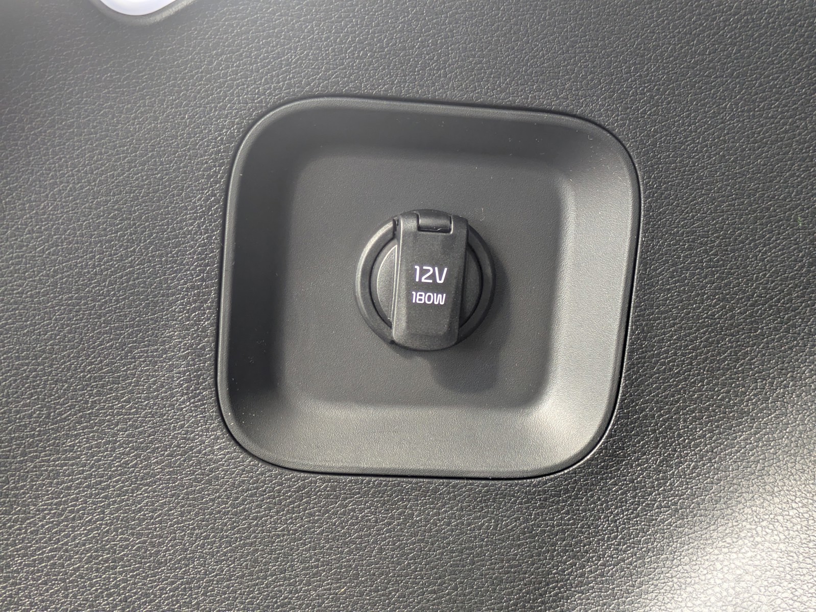 2026 Kia Sportage - Photo 15