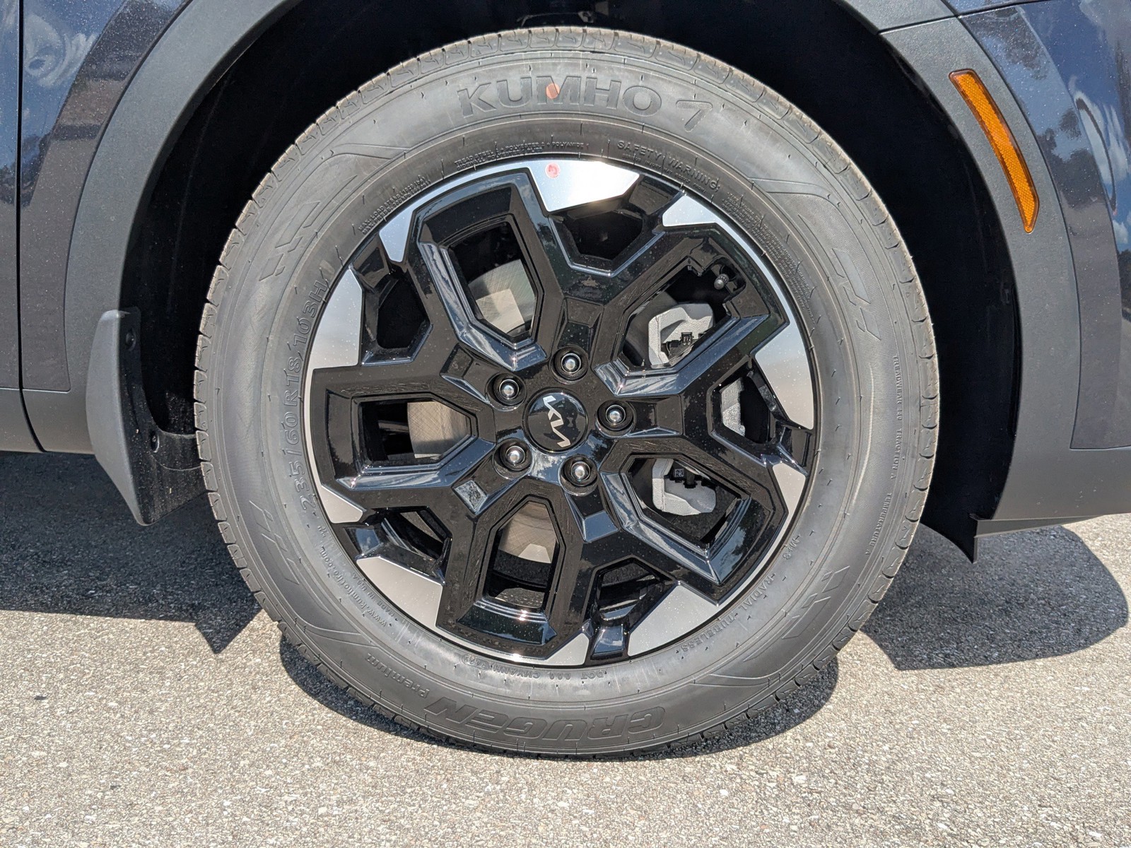 2026 Kia Sorento - Photo 13