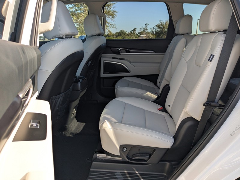 2025 Kia Telluride - Photo 19