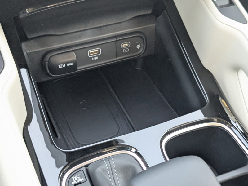2025 Kia Telluride - Photo 39