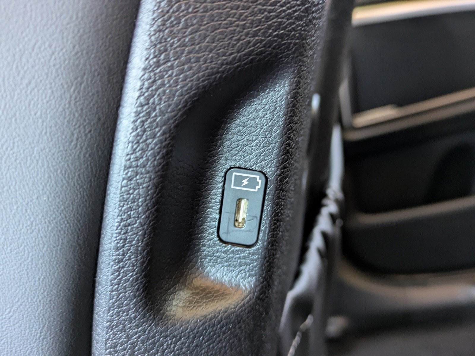 2025 Kia Telluride - Photo 19
