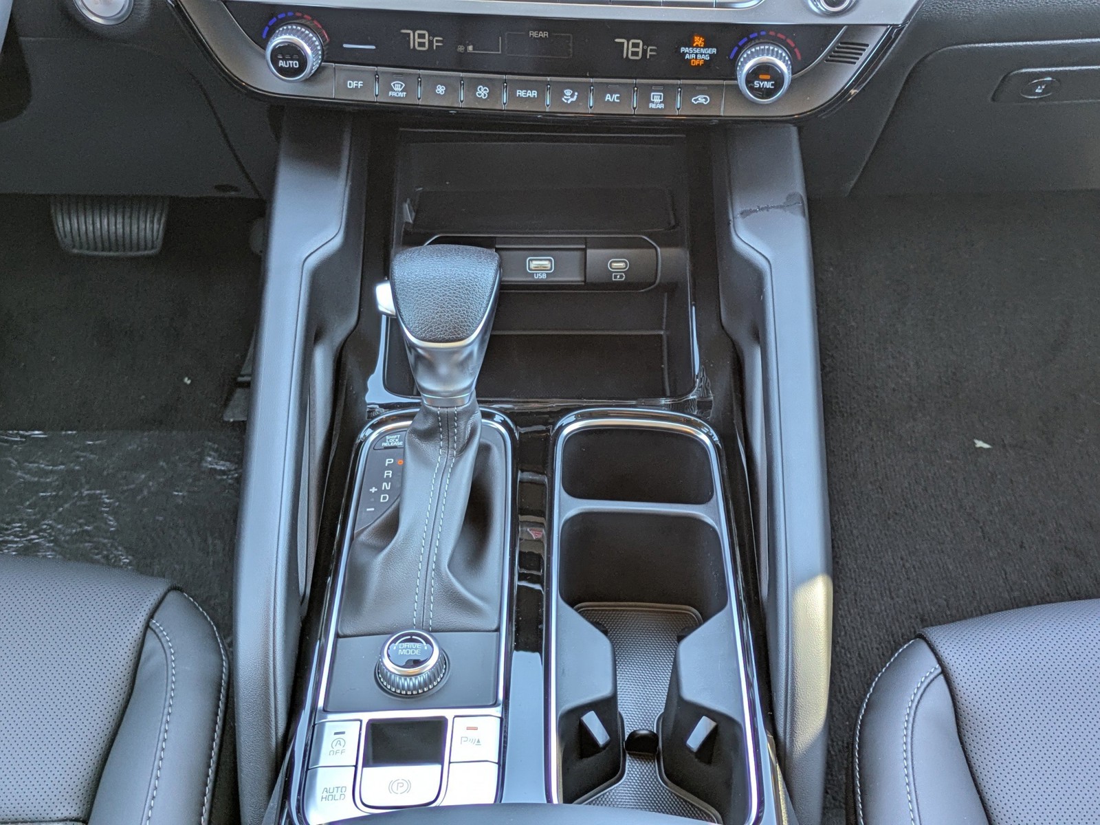 2025 Kia Telluride - Photo 24