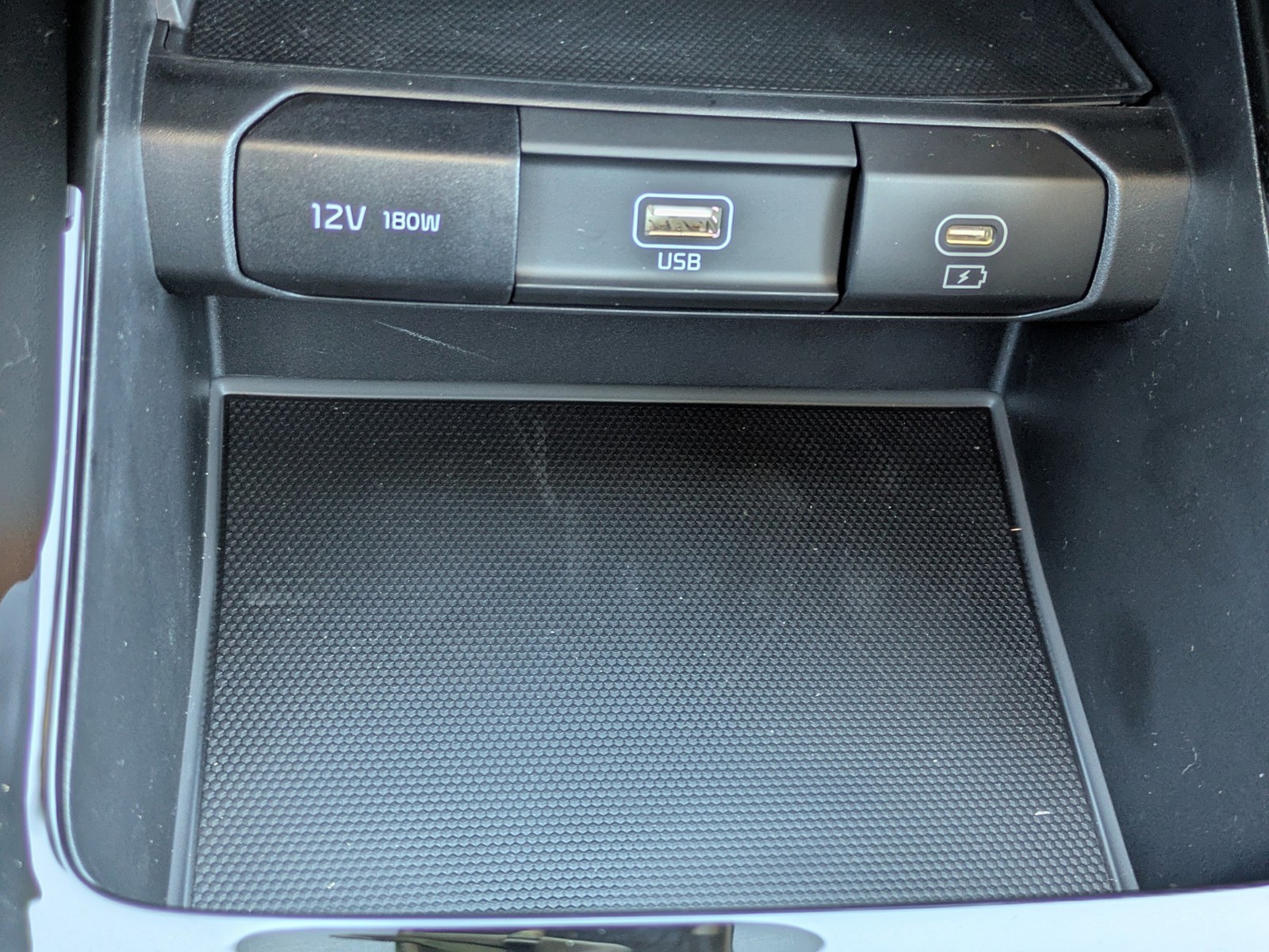 2025 Kia Telluride - Photo 28