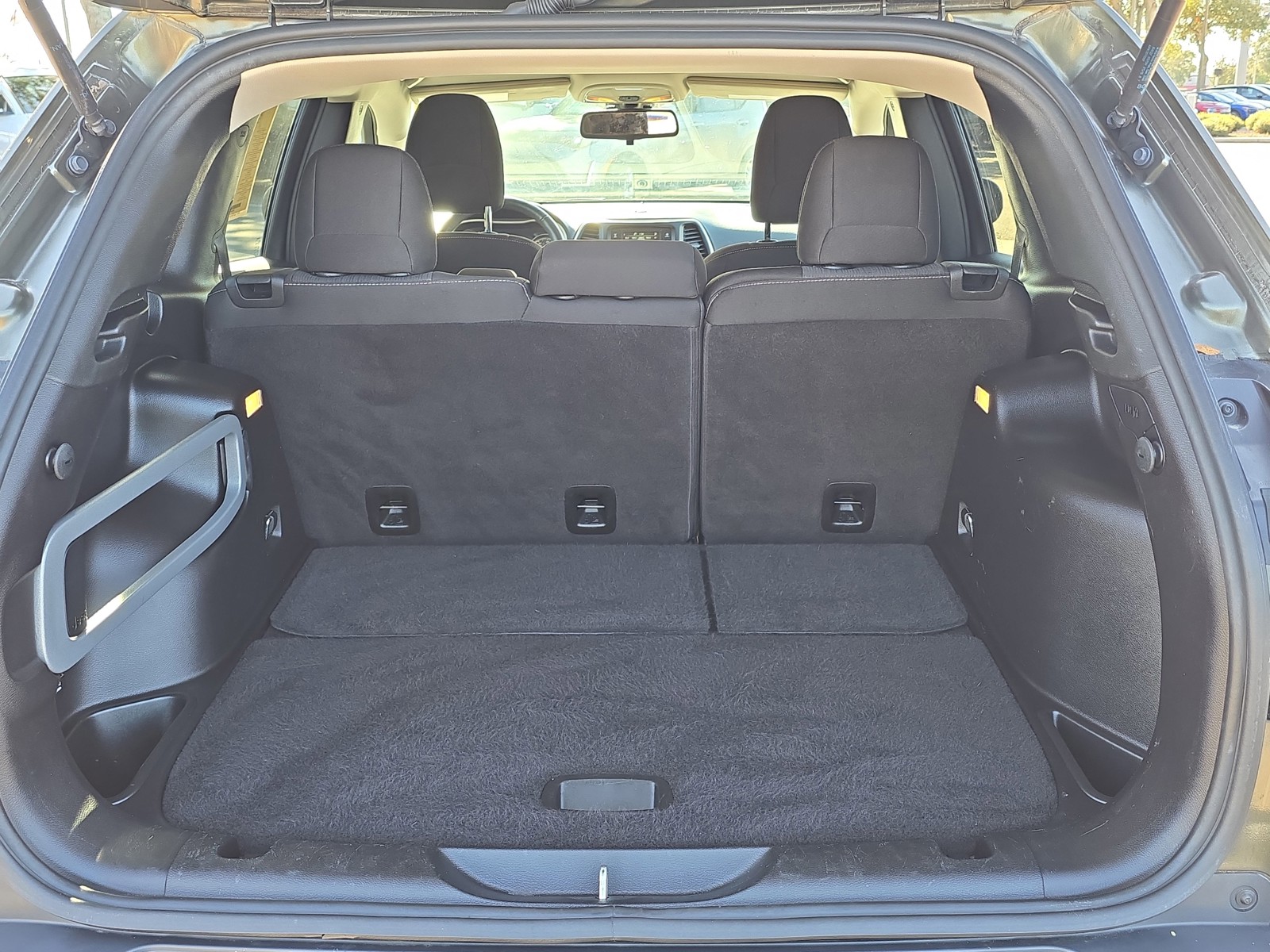 2016 Jeep Cherokee - Photo 12